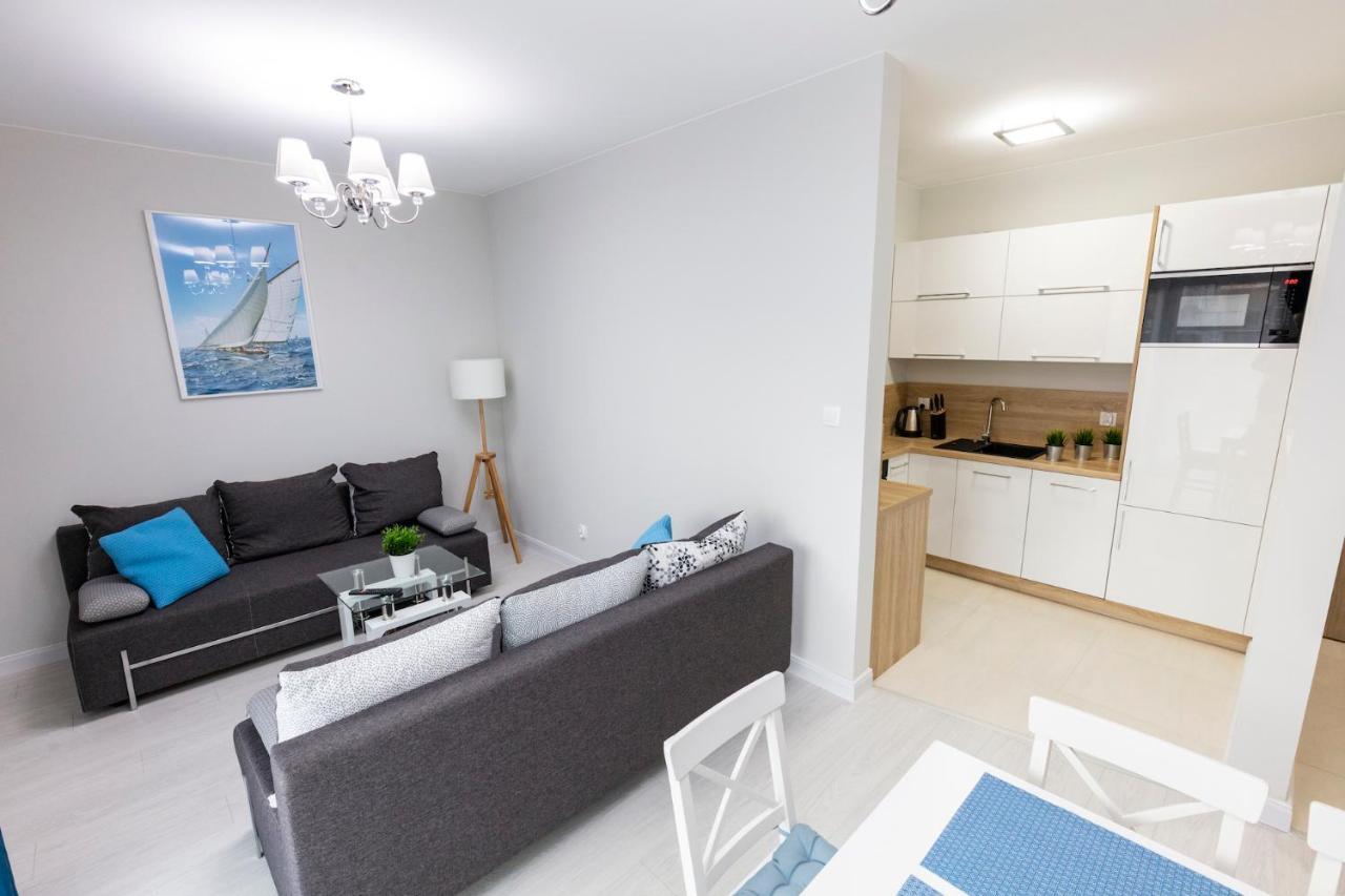 Apartament 7M Z Basenem W Jednym Budynku Klifowa Rewal Bon Turystyczny !!! Free Private Parking Exteriör bild
